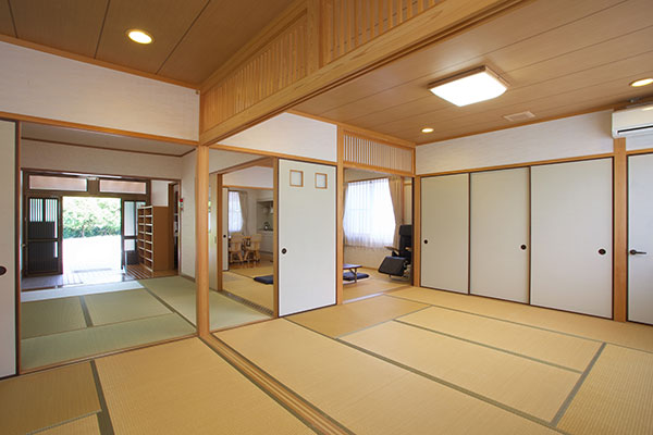 「人と人との心をつむぐ」 お葬式を提供いたします